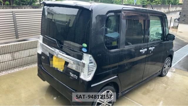 Daihatsu TANTO 2014-06 8753632-12