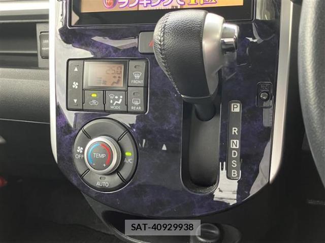 Daihatsu TANTO 2017-10 8754048-13