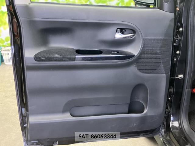 Daihatsu TANTO 2016-11 8754147-5