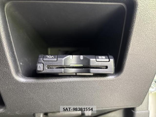Daihatsu TANTO 2018-04 8754374-17