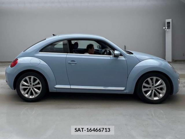 VolksWagen THE BEETLE 2014-10 8753875-11