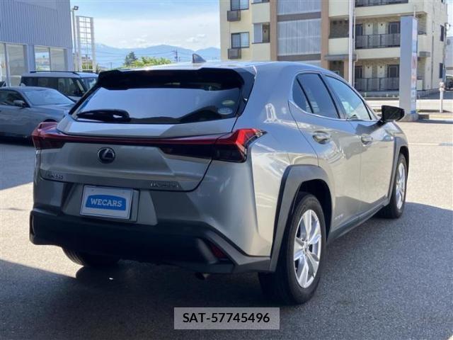 Lexus UX 2019-09 8753094-2