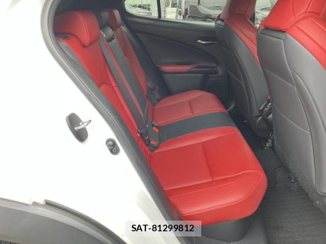 Lexus UX 2019-06 8754575-4