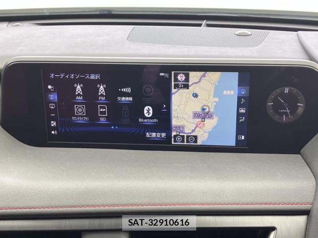 Lexus UX 2019-06 8754703-10