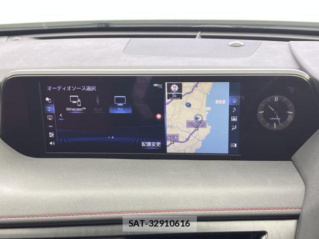 Lexus UX 2019-06 8754703-11