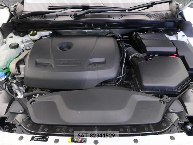 Volvo V40 2020-01 8752936-19
