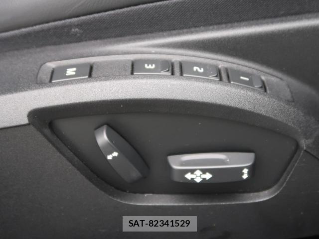 Volvo V40 2020-01 8752936-8
