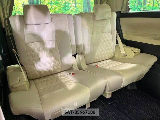 Toyota VELLFIRE 2018-07 8752232-9