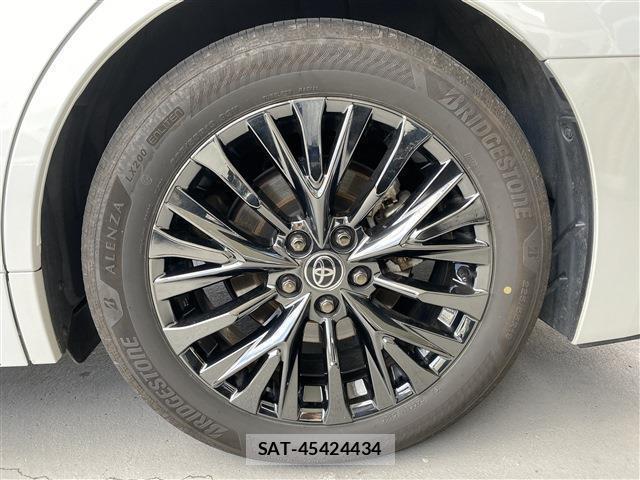 Toyota VELLFIRE 2024-09 8752847-12