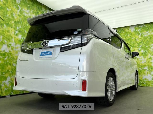 Toyota VELLFIRE 2017-03 8754343-2