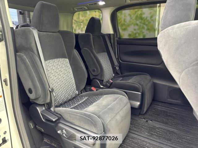 Toyota VELLFIRE 2017-03 8754343-4