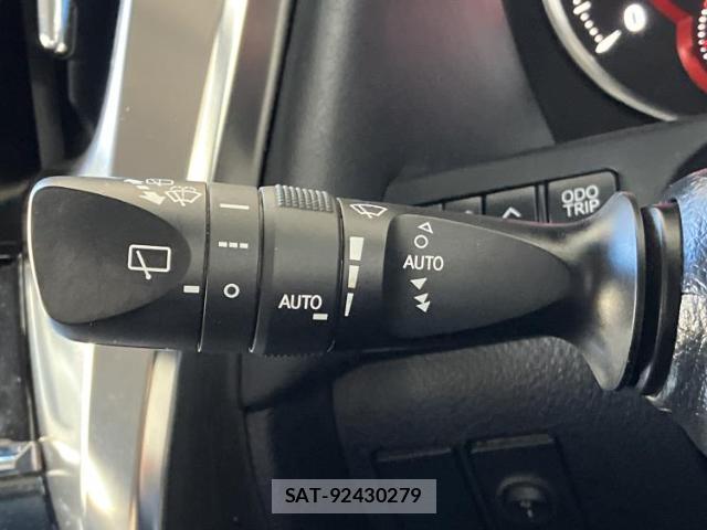 Toyota VELLFIRE 2019-05 8754569-17