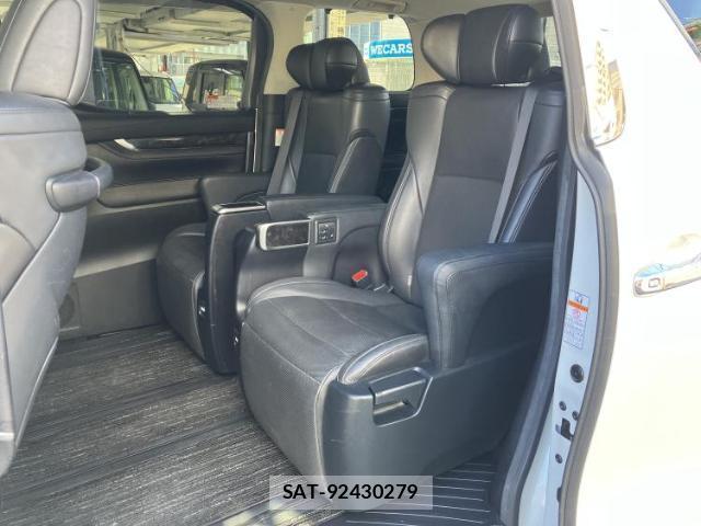 Toyota VELLFIRE 2019-05 8754569-7