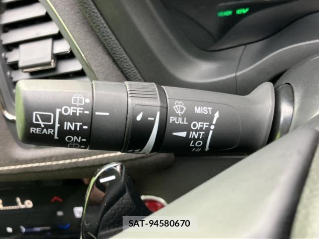 Honda VEZEL 2017-03 8753271-17