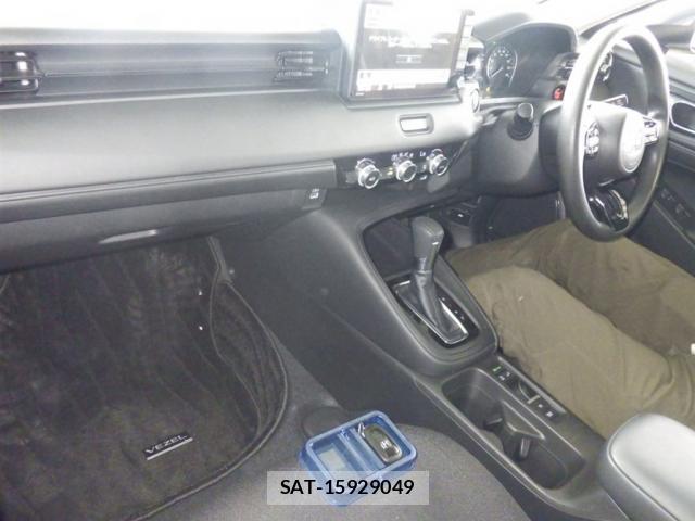 Honda VEZEL 2022-04 8753735-2