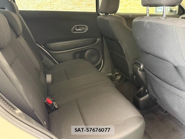 Honda VEZEL 2015-03 8753952-11