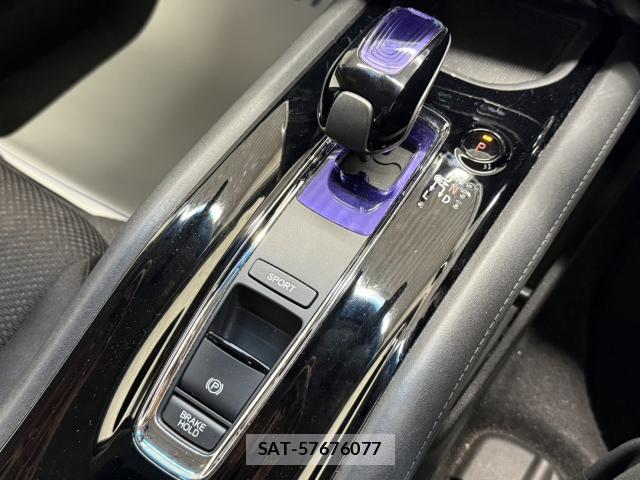 Honda VEZEL 2015-03 8753952-7
