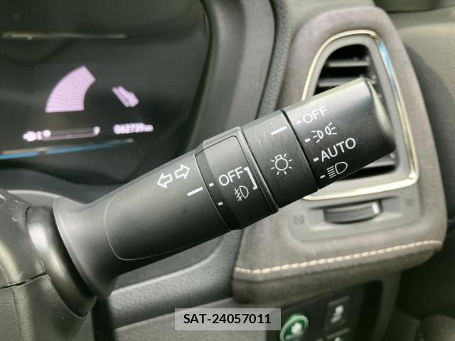 Honda VEZEL 2017-12 8754057-15
