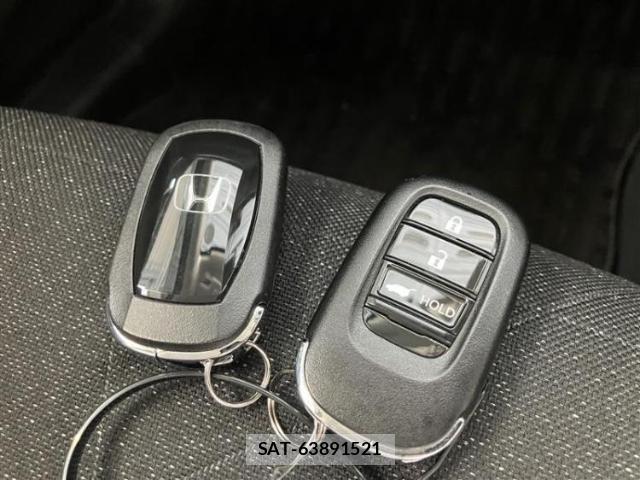 Honda VEZEL 2024-04 8754346-16
