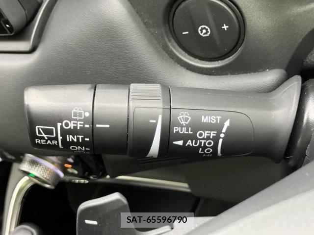 Honda VEZEL 2022-03 8754507-16