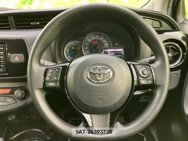Toyota VITZ 2017-12 8752378-14