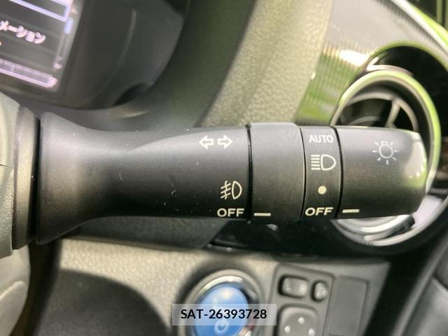 Toyota VITZ 2017-12 8752378-15