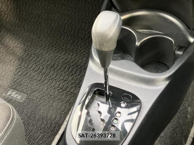 Toyota VITZ 2017-12 8752378-17