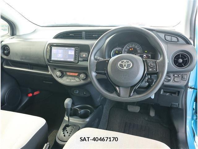 Toyota VITZ 2017-11 8752396-1