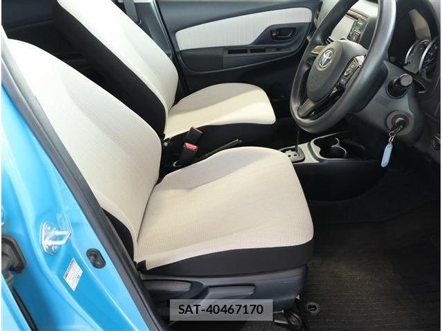 Toyota VITZ 2017-11 8752396-17