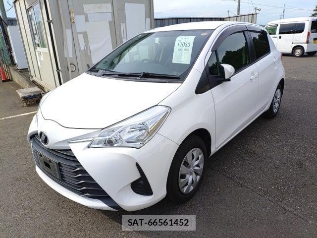 Toyota VITZ 2017-08 8752601-0