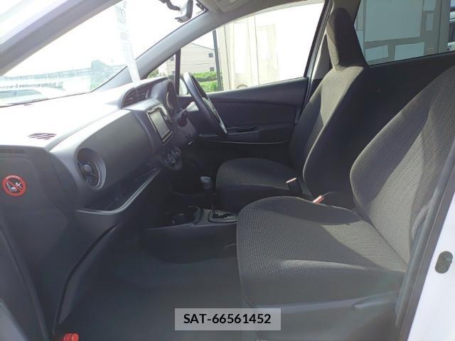 Toyota VITZ 2017-08 8752601-15