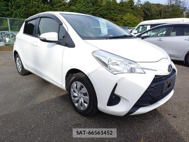 Toyota VITZ 2017-08 8752601-3