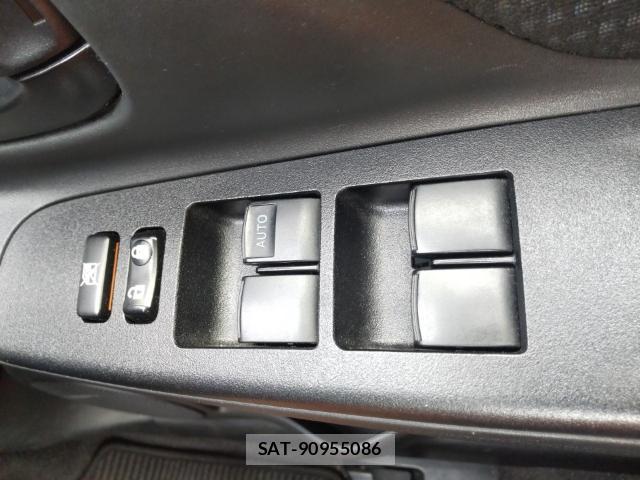 Toyota VITZ 2019-08 8752666-13
