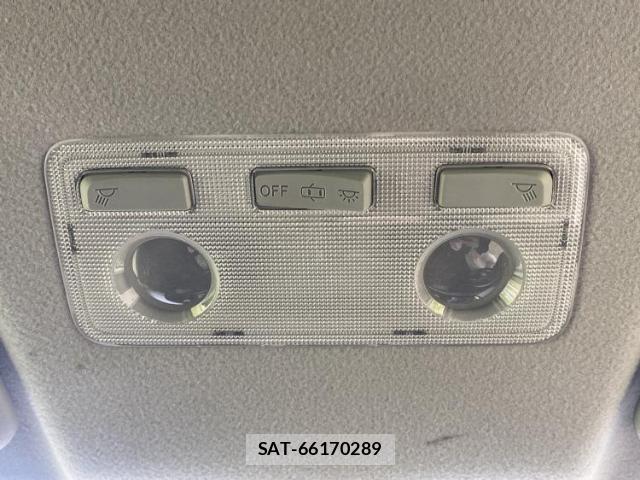 Toyota VITZ 2019-08 8753400-15