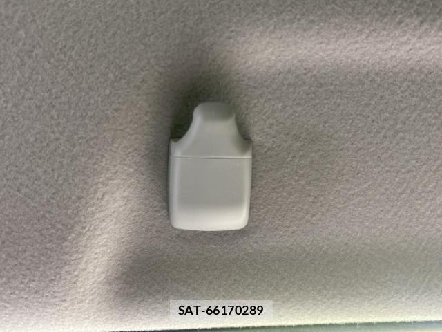 Toyota VITZ 2019-08 8753400-17