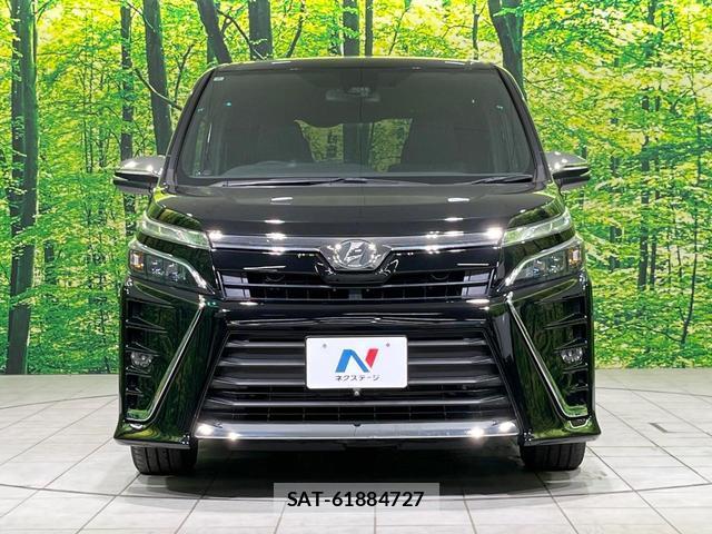 Toyota VOXY 2018-02 8752236-13