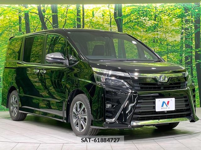 Toyota VOXY 2018-02 8752236-15