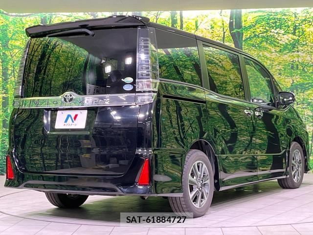 Toyota VOXY 2018-02 8752236-16
