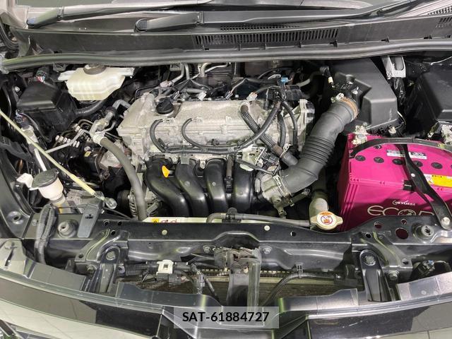 Toyota VOXY 2018-02 8752236-17