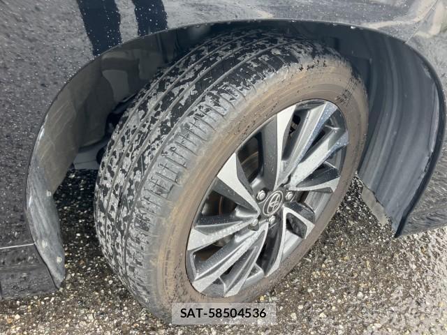 Toyota VOXY 2022-08 8752679-15