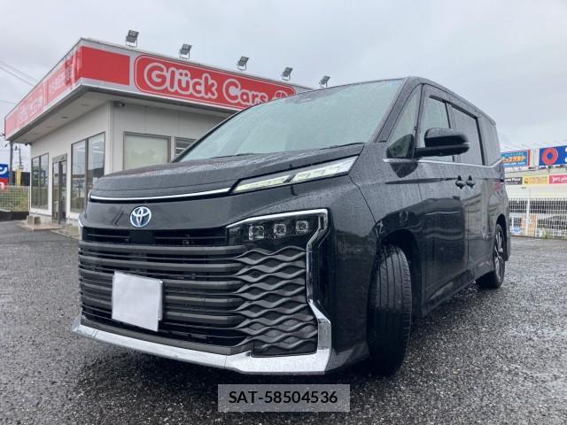 Toyota VOXY 2022-08 8752679-2
