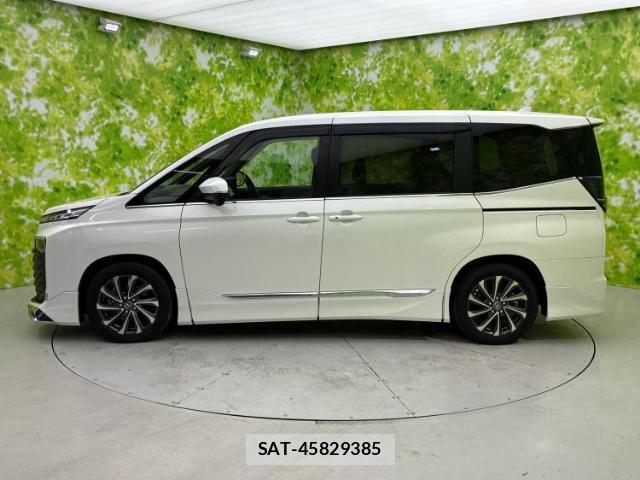 Toyota VOXY 2024-12 8752875-1