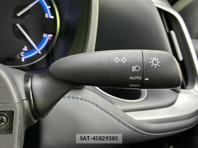 Toyota VOXY 2024-12 8752875-14