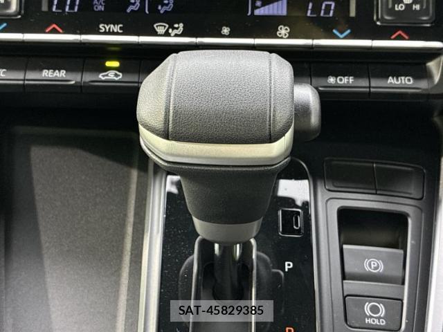 Toyota VOXY 2024-12 8752875-16
