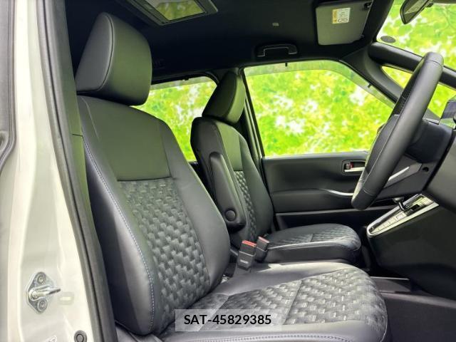 Toyota VOXY 2024-12 8752875-3