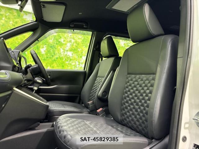 Toyota VOXY 2024-12 8752875-6