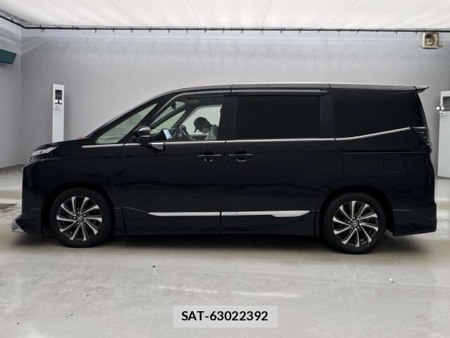 Toyota VOXY 2024-12 8752886-10
