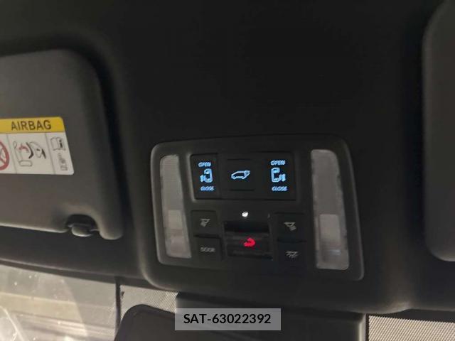 Toyota VOXY 2024-12 8752886-12