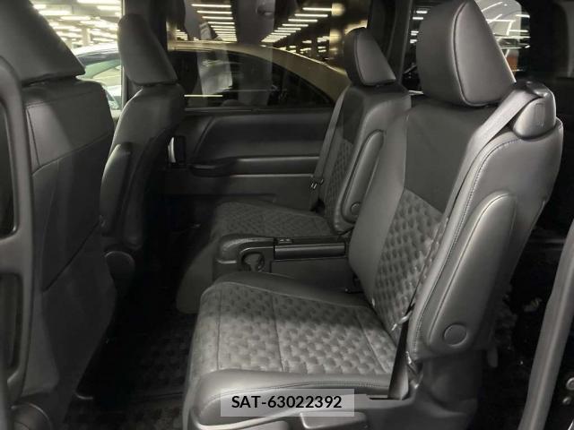 Toyota VOXY 2024-12 8752886-6