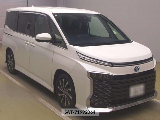 Toyota VOXY 2024-08 8752895-0